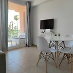 شقة Acapulco Amazing Views. Pool. Free Wifi *